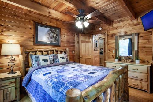 Cabin in the Woods w/ Hot Tub photo 67