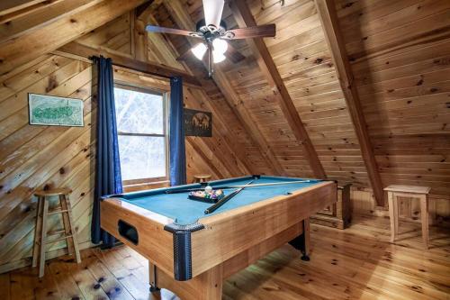 Cabin in the Woods w/ Hot Tub photo 72