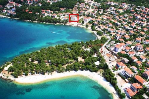 Apartment in Trogir with sea view, balcony, air conditioning, Wi-Fi (4786-3), Centola, Croatia
