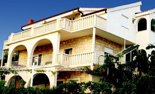 Apartment in Trogir with Seaview, Terrace, Air condition, WIFI (4655-2), Trogir, Croaţia
