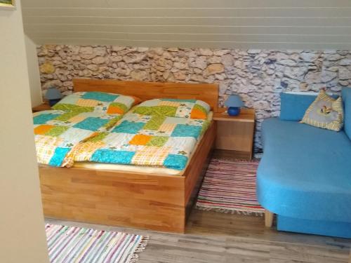 Легло или легла в стая в Cozy Apartment in Lukowitz with Pool