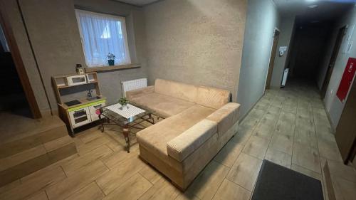 Χώρος καθιστικού στο Aparthotel WADOWICE & Hostel GENERY
