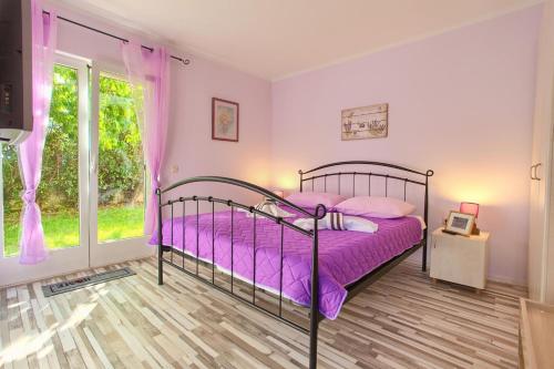 Posteľ alebo postele v izbe v ubytovaní Romantic apartment