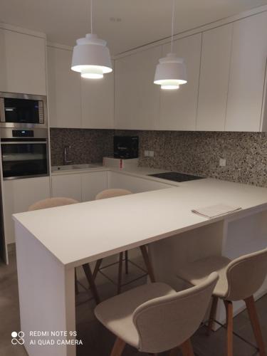 Galería fotográfica de Pink rose luxury and comfort apartment at the centre of Preveza en Preveza