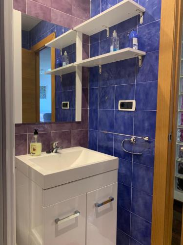 Phòng tắm tại 1ra Linea de PLAYA LAS FUENTES Luxury Apartament Pp1 PET