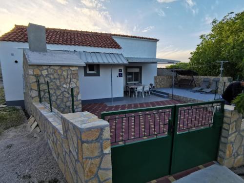 Tòa nhà nơi nhà nghỉ dưỡng tọa lạc