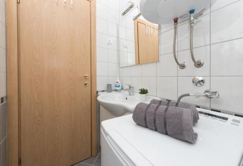 Kúpeľňa v ubytovaní Deluxe 3 bedroom apartment with sea view