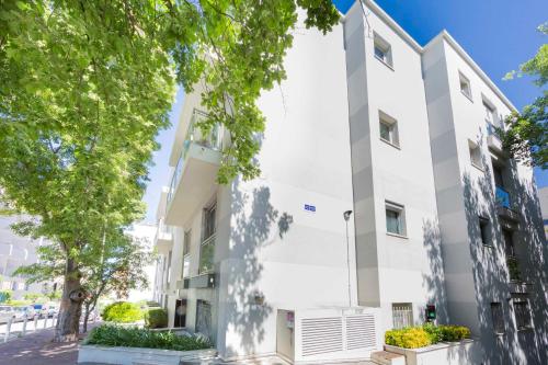 Salvy 2 bedrooms near the beach 300 meters