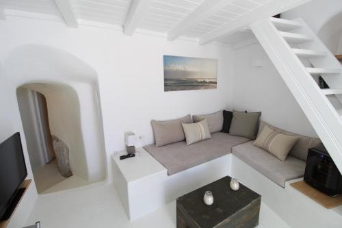 Astrea Suites Notus Dome House