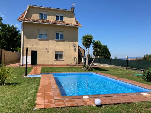 Fotografia z galérie ubytovania Finca A Cubeliña. Casa con piscina en la ría de Arousa v destinácii Vilagarcia de Arousa