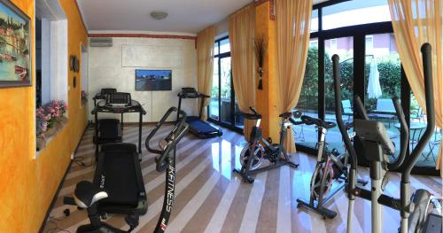Gambar di galeri bagi Hotel Astoria di Desenzano del Garda