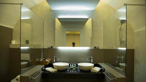 A bathroom at Silos19 Suites