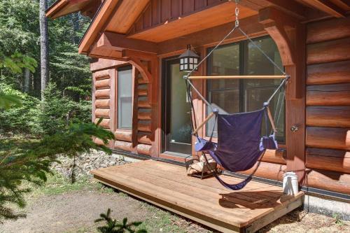 Family excitement with Lake access and private hot tub