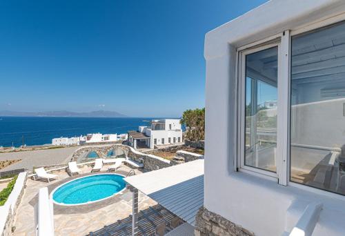 Bazén v ubytovaní Golden Sunset Villas alebo v jeho blízkosti