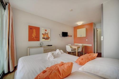 Upstays - 2 Rooms sea view - Swimming pool