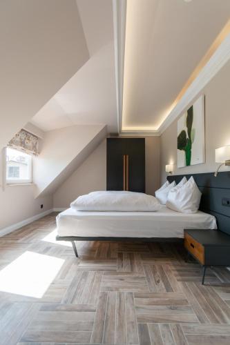 2H Horizon Hotel photo 21