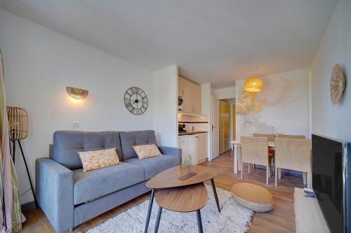 Upstays - 2 Rooms - Pool - Garden - Terrace