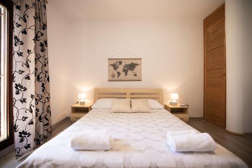 Apartments and a Room Ina