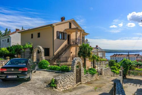 Apartments and Room Ruzica