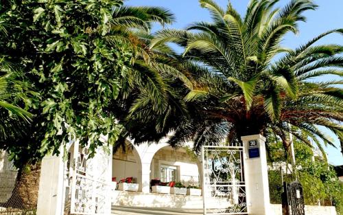 Fotografia z galérie ubytovania Room in Trogir with Seaview, Air condition, WIFI, Washing machine (4655-4) v Trogiri