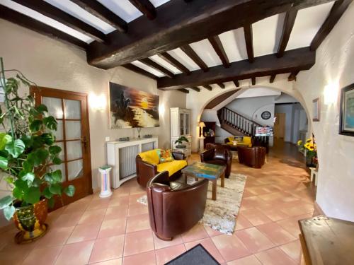 Hôtel Porte de Camargue - Les Quais d'Arles