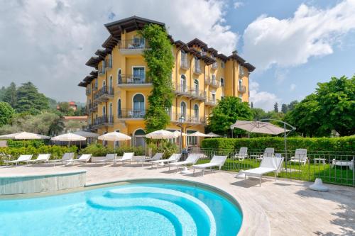 Bazén v ubytování Hotel Galeazzi nebo v jeho okolí