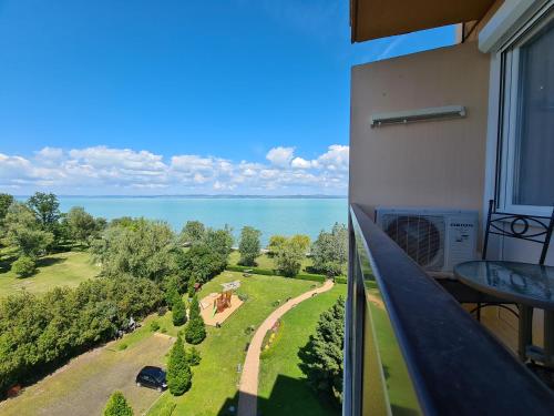 Fotografie z fotogalerie ubytování Surman Apartmanok v Siofoku