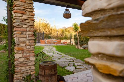 Gallery image of Alloggio per uso turistico Colomba Patrizia - Villa Concipat Rooms in Fonte Nuova