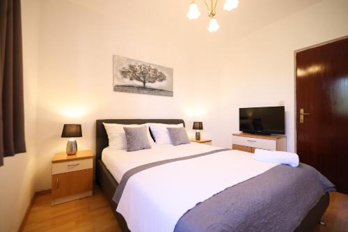 Apartments Lisica