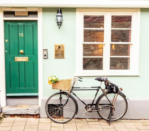 Tower House Guest House, College Corner, United Kingdom