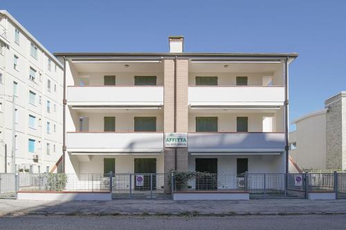 Gallery image of SMITH 2B in Lido degli Estensi