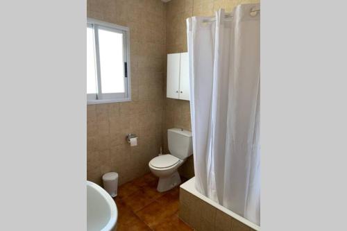 Ванна кімната в Apartamento en Playa Santo Tomas 1-5