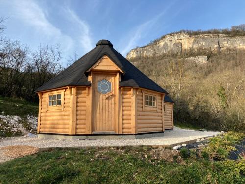 Gallery image of Aux Kotas Finland'Ain in Izieu