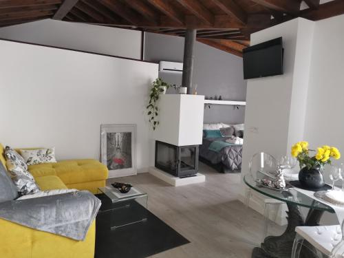 Gallery image of FG Albayzin apartamento deluxe con terraza vistas y parking gratis in Granada