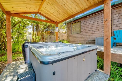 Gallery image of Cape Meares Overlook in Cape Meares