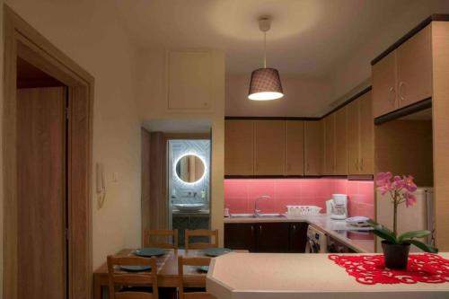 7 Steps Apartment Metro Syggrou Fix near Acropolis