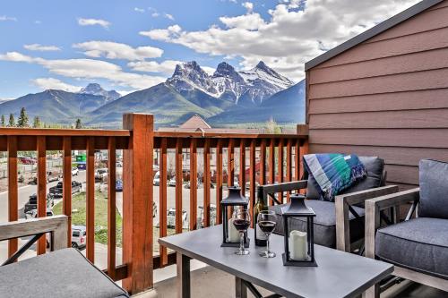 Stoneridge Mountain Resort Condo hosted by Fenwick Vacation Rentals,  Canmore – posodobljene cene za leto 2023