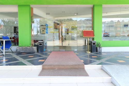 Zona de estar de Al-Badar Hotel Syariah Makassar