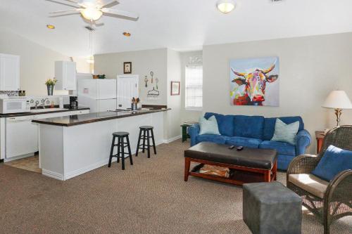 Two Dam Guest Cottages- Tree Top Suite – Photos 4
