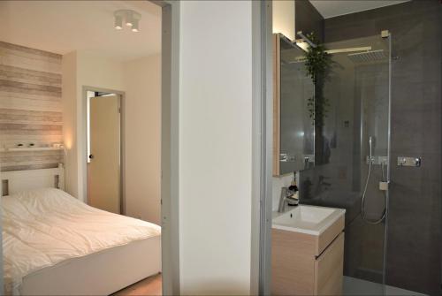 A bathroom at Sea View Penthouse