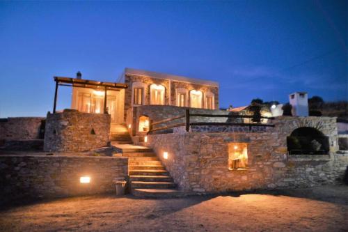 Gambar di galeri bagi George Farmhouse di Khroúsa