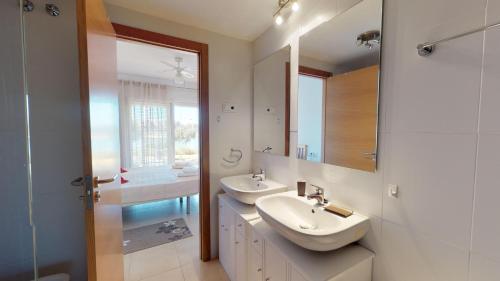 Koupelna v ubytování Gingko 278656 - A Murcia Holiday Rentals Property