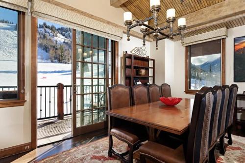 Aspen Ritz-carlton 3 Bedroom Penthouse Ski In, Ski Out Residence With Unbeatable Access To Aspen Highlands Ski Slopes