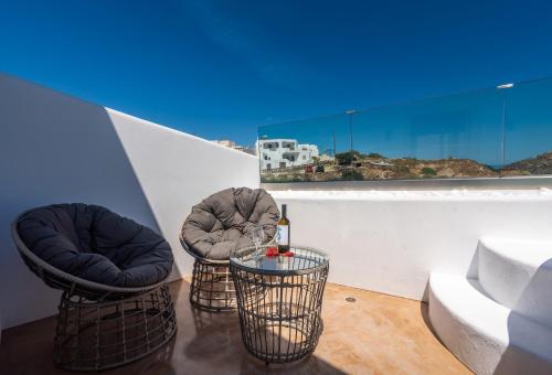 Μπαλκόνι ή βεράντα στο Geomilos Deluxe Rooms