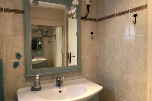 C054-Bel Appartement Lumineux au Coeur du Suquet