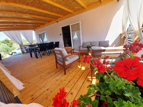 Balkoni atau teres di Mobile homes Charly