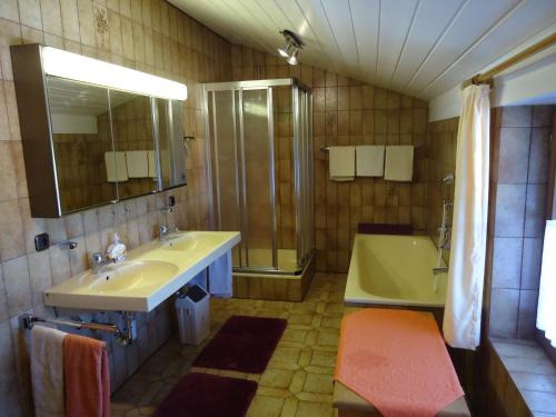 Ванна кімната в Gästehaus Böck