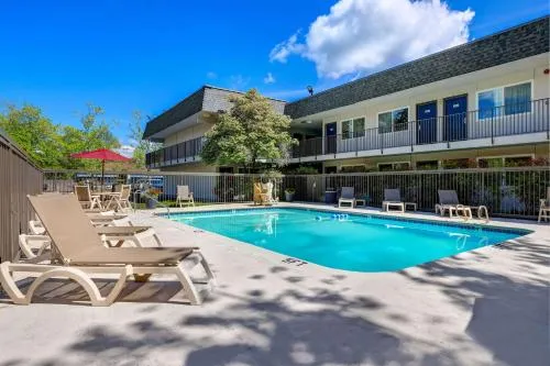 Motel 6-Issaquah, WA - Seattle - East in Renton