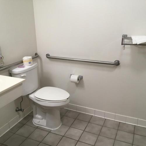 President Inn & Suites – Photos 3