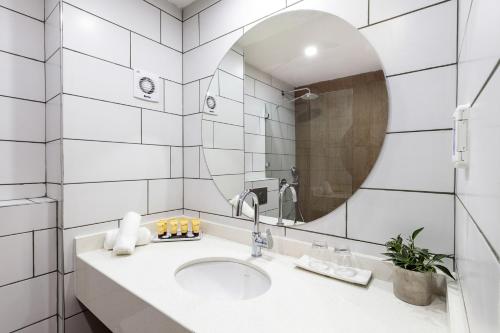 Kylpyhuone majoituspaikassa Ye'arim Hotel